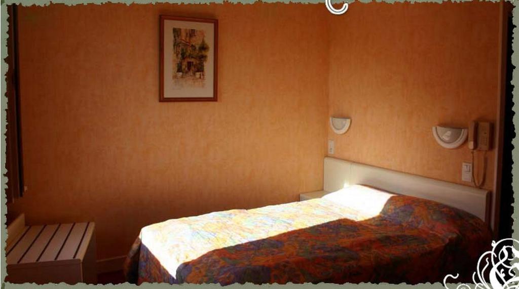 Auberge du Relais d'Auniac Gourdon-en-quercy Zimmer foto